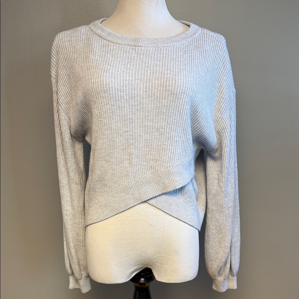 Lululemon Size 10 Ribbed Long Sleeve Sweater Grey Blend